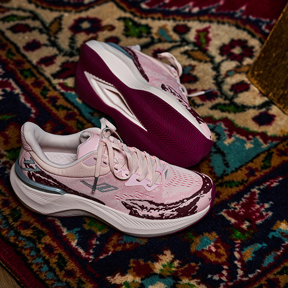Take Your Step to Style!